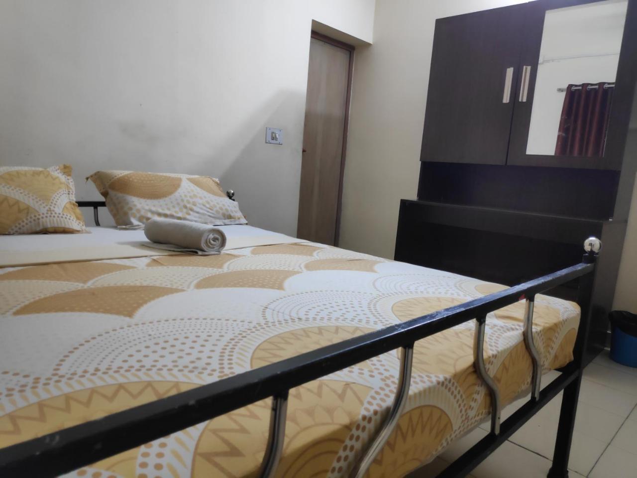 Hotel Silver Space Ernakulam Zewnętrze zdjęcie